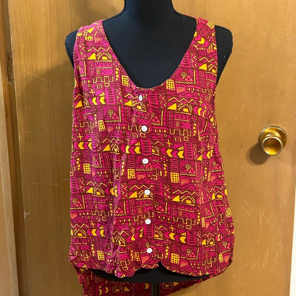 KAVU True Outdoor Wear Tribal Print Sleeveless Button‎ Front Top M